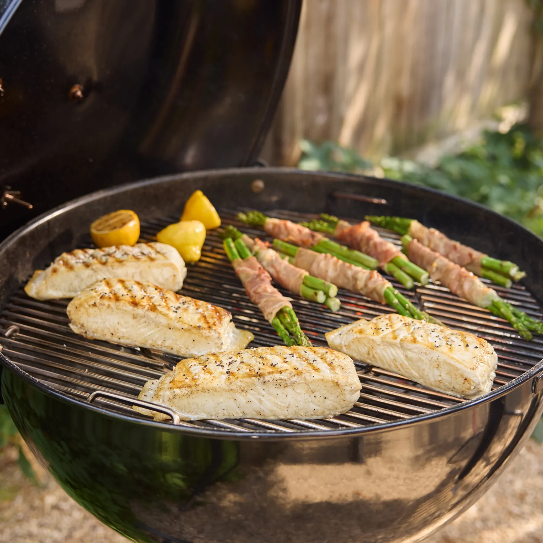 22” Master-Touch™ Charcoal Grill