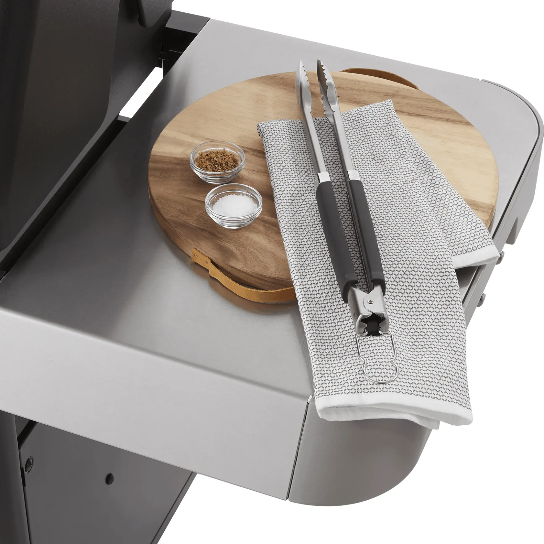 Genesis E-435 Gas Grill (Liquid Propane)