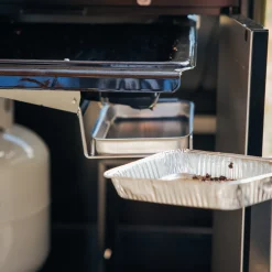 Genesis E-435 Gas Grill (Liquid Propane)