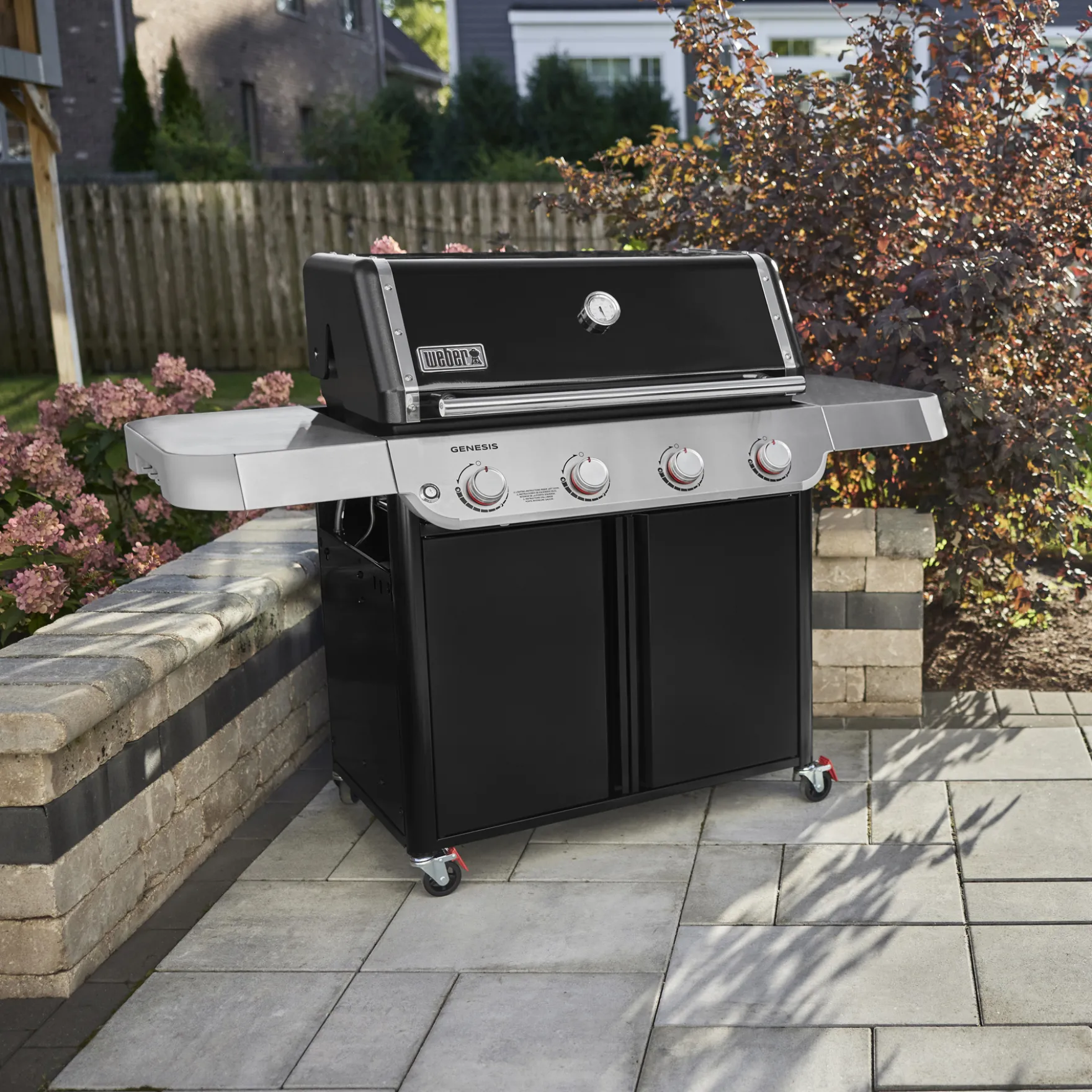 Genesis E-415 Gas Grill (Liquid Propane)