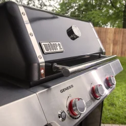 Genesis E-315 Gas Grill (Natural Gas)