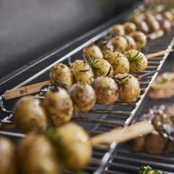 Genesis S-415 Gas Grill (Natural Gas)