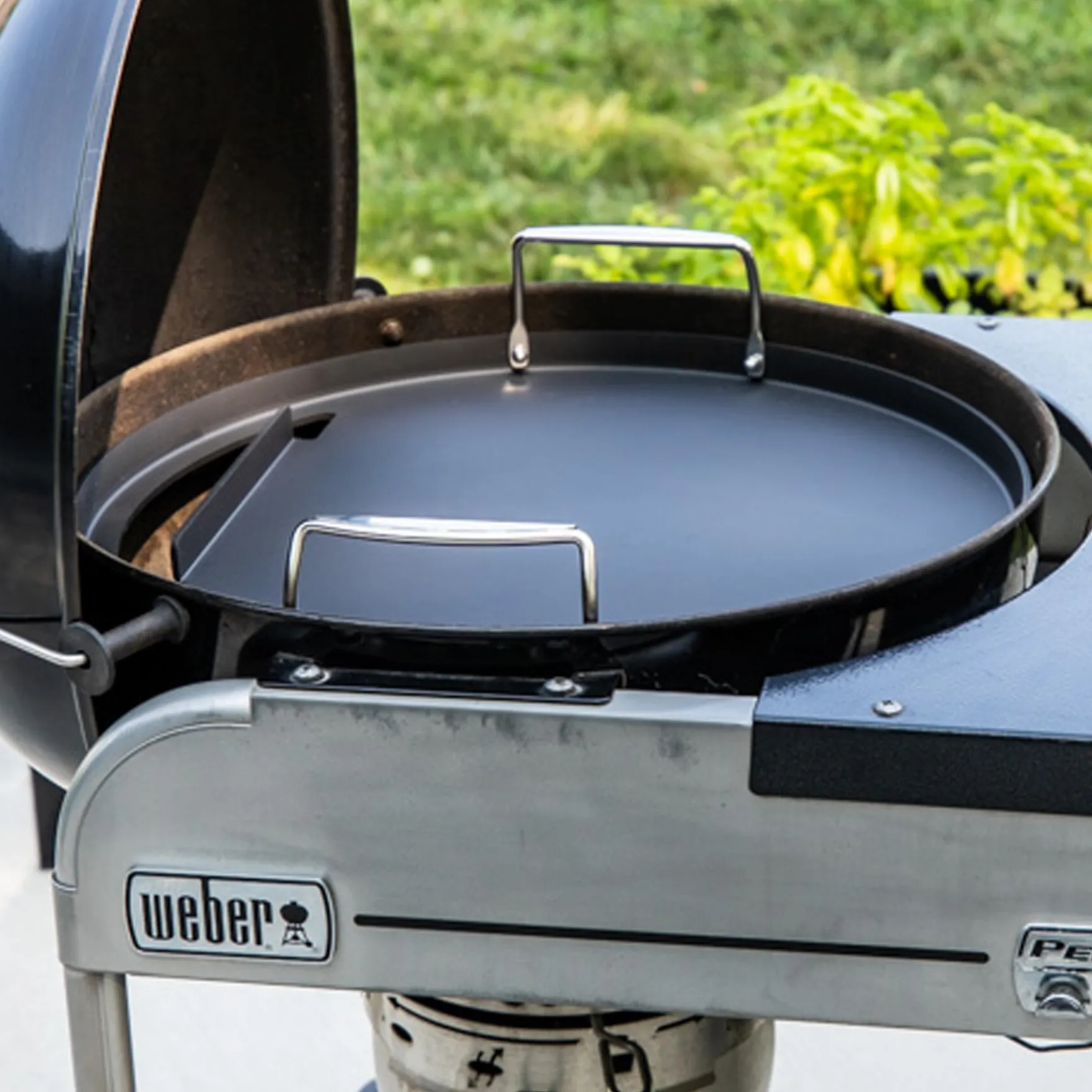 Rust-Resistant 22" Round Griddle Insert