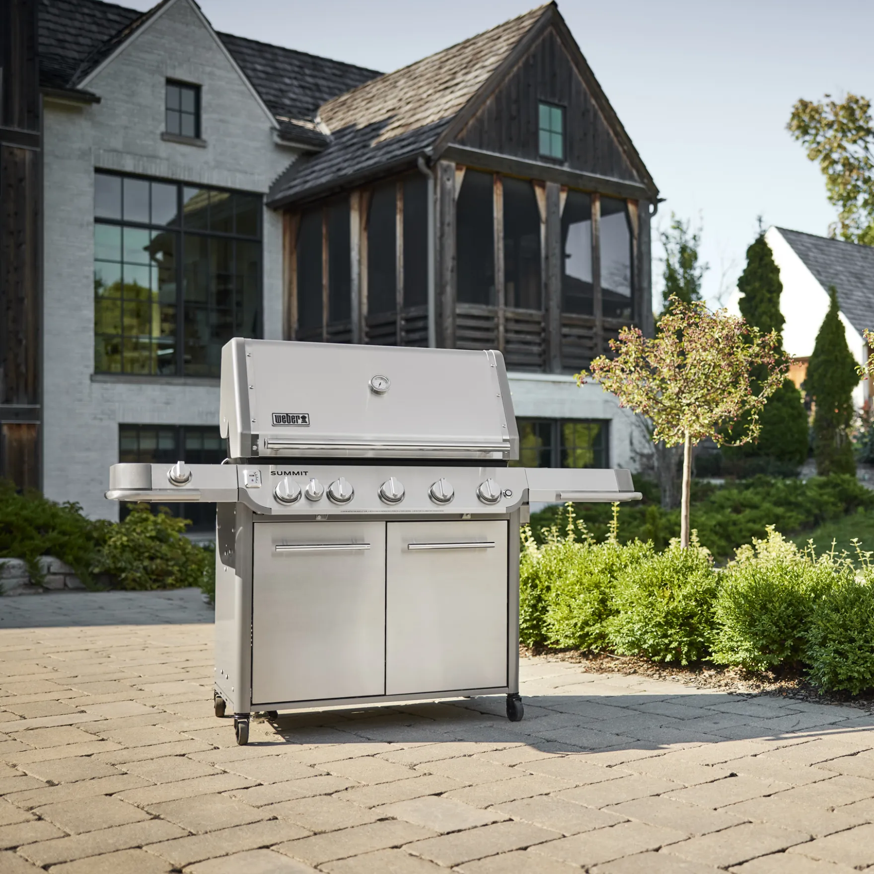 Summit® FS38 S Gas Grill (Liquid Propane)