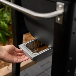 Weber Smoque™ Pellet Smoker